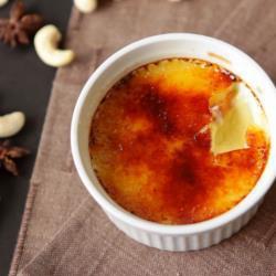 Crème brûlée de nuez y anís