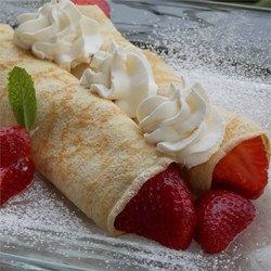 crepas-de-fresas-con-crema-7991-8227.jpg