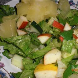 Ensalada de manzana con hierbabuena