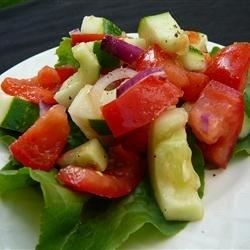 Ensalada de pepino y jitomate fácil