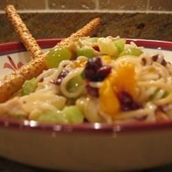 ensalada-de-pollo-con-pasta-y-fruta-8060-6739.jpg