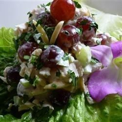 Ensalada de pollo con uvas