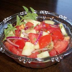 ensalada-italiana-de-jitomate-y-pepino-6324-5319.jpg