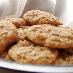 Galletas de avena y nuez de castilla