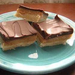 Galletas de mantequilla con caramelo y chocolate