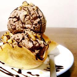 helado-de-chocolate-aterciopelado-2096-7952.jpg