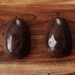 Huevos de chocolate para Pascua