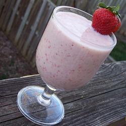 Licuado de yogurt con fruta y rápido