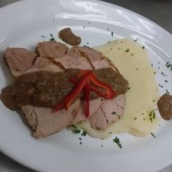 lomo-de-cerdo-en-salsa-gravy-8750-5771.jpg