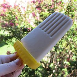 Paletas de piña colada