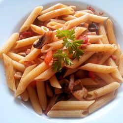 pasta-arrabbiata-con-tocino-y-champinones-9001-8624.jpg