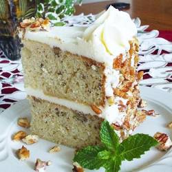 Pastel de coco con betún de queso y coco