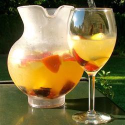 sangria-blanca-de-moscato-y-frutas-6901-4944.jpg