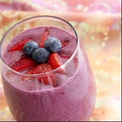 Smoothie de moras con avena y yogurt