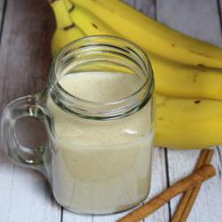 smoothie-de-platano-con-leche-de-almendra-7568-4093.jpg